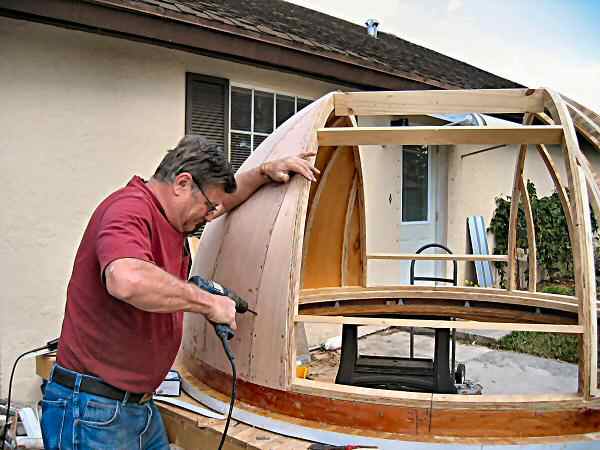 143-dome-skin-partial.jpg - 34235 Bytes